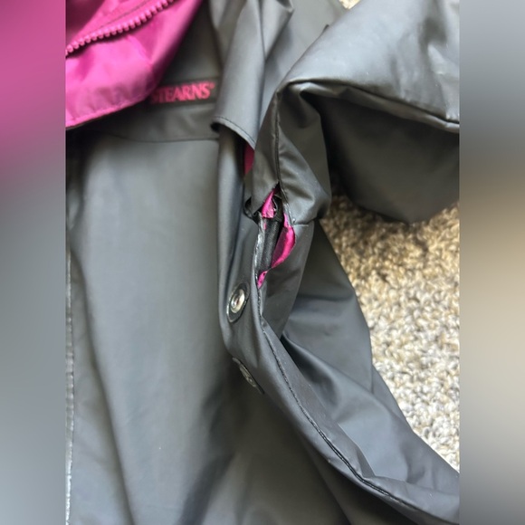 Stearn’s women’s Dry Wear charcoal and deep purple jacket size small - Picture 8 of 10